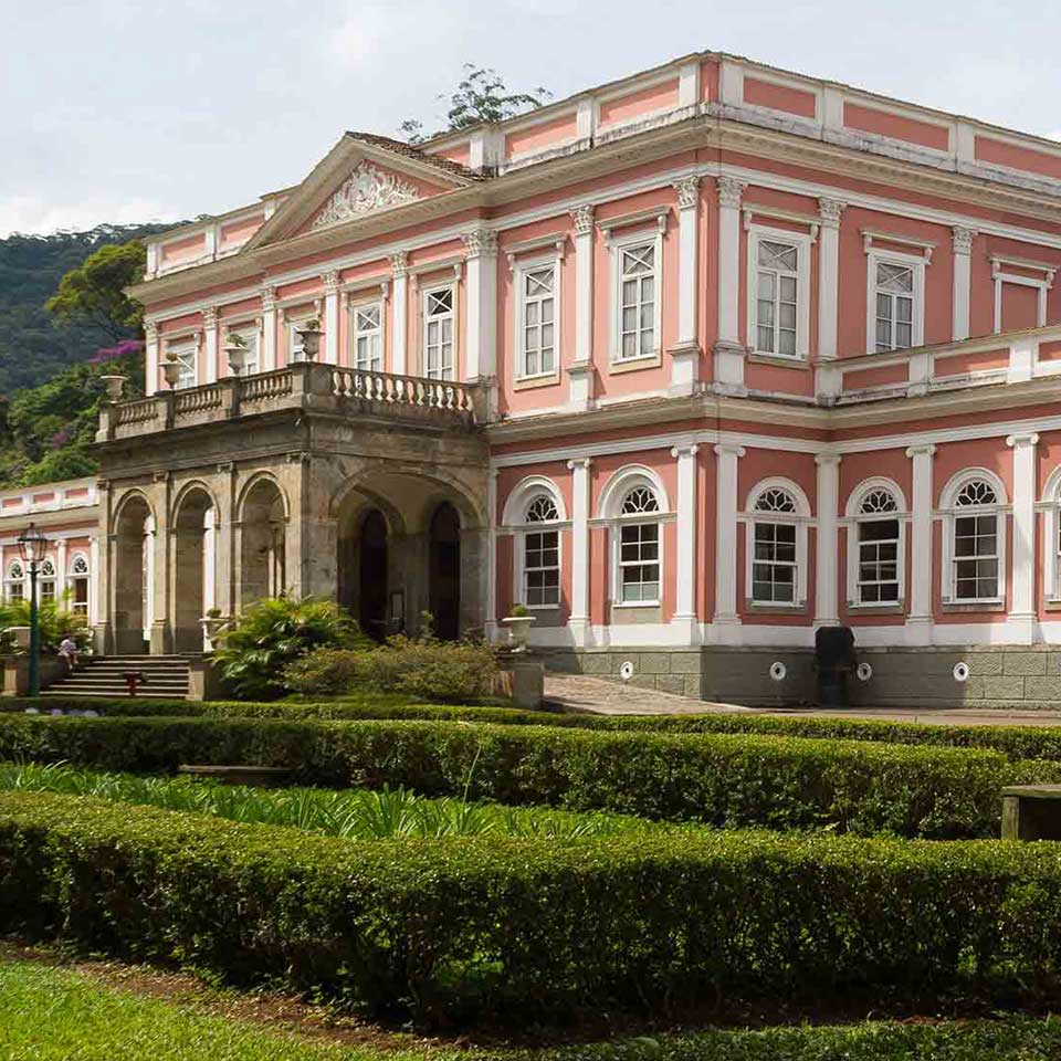 Petrópolis Imperial com Rua Teresa